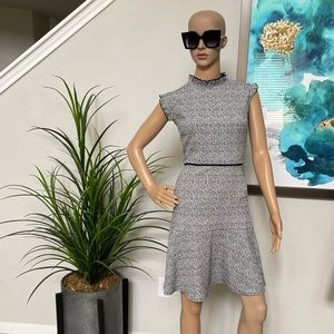 Black & white, Midi, sleeveless, ruffled collar dress in Sz 8p.